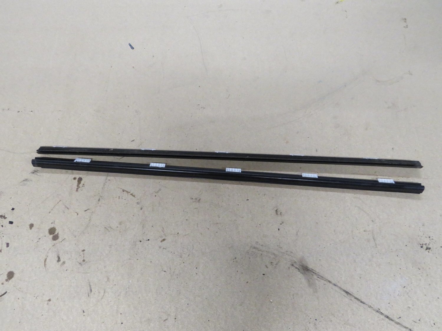 Honda Integra Type R DC5  Both Left and Right Door glass weather Strips