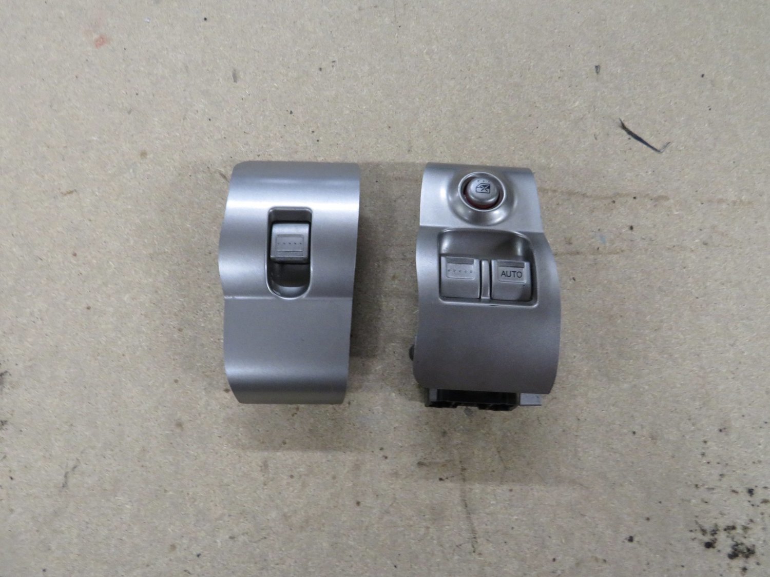 Honda Integra Type R DC5  Both Left and Right Door card Window Switches