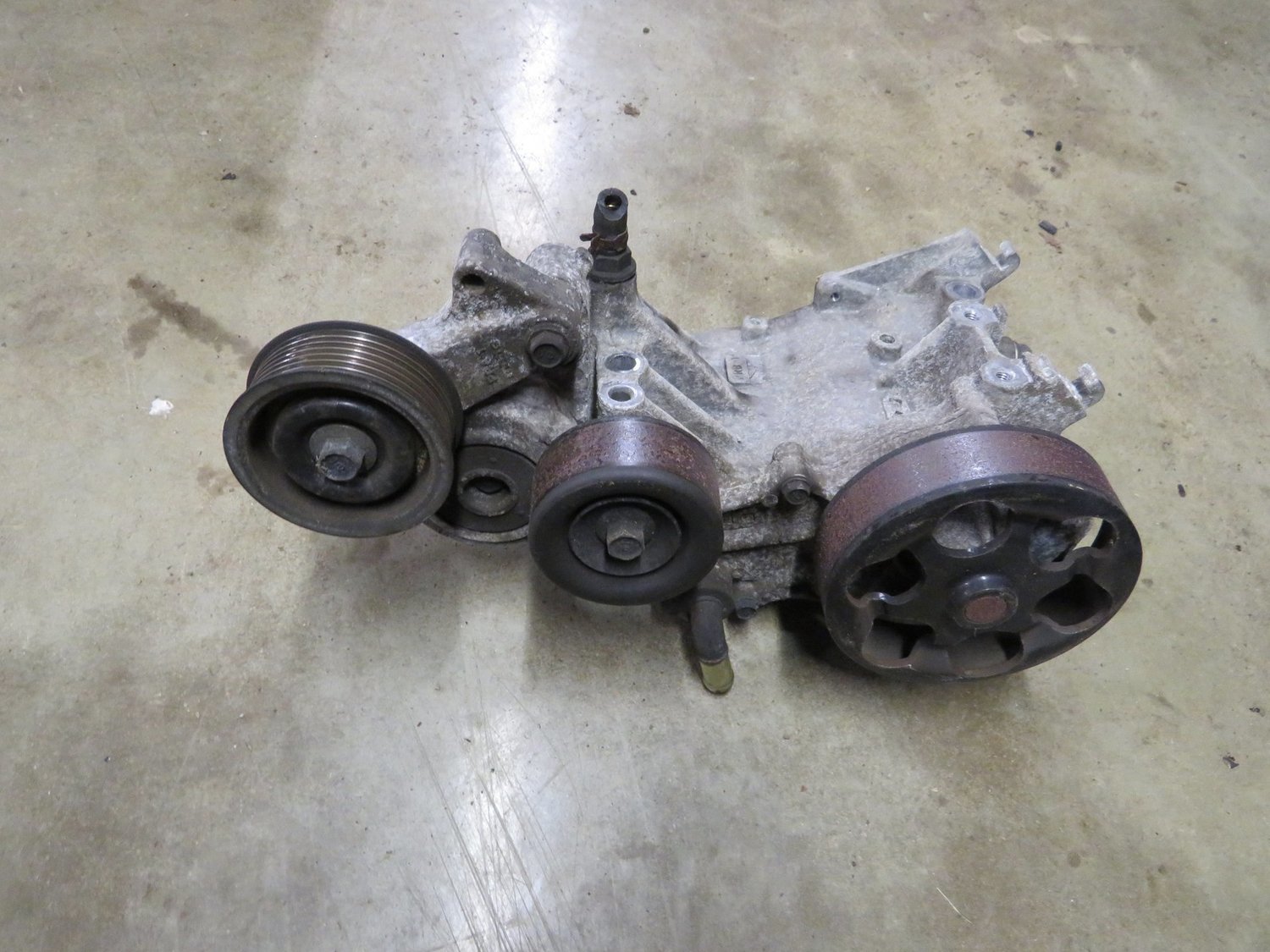 Honda Civic Type R EP3   Water pump with All Pulleys
