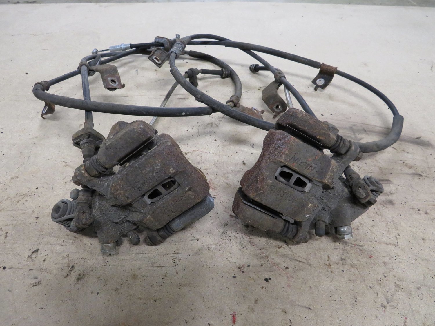 Honda Civic Type R   Pair of Rear Caliper Complete with Goodridge Brake Pipes