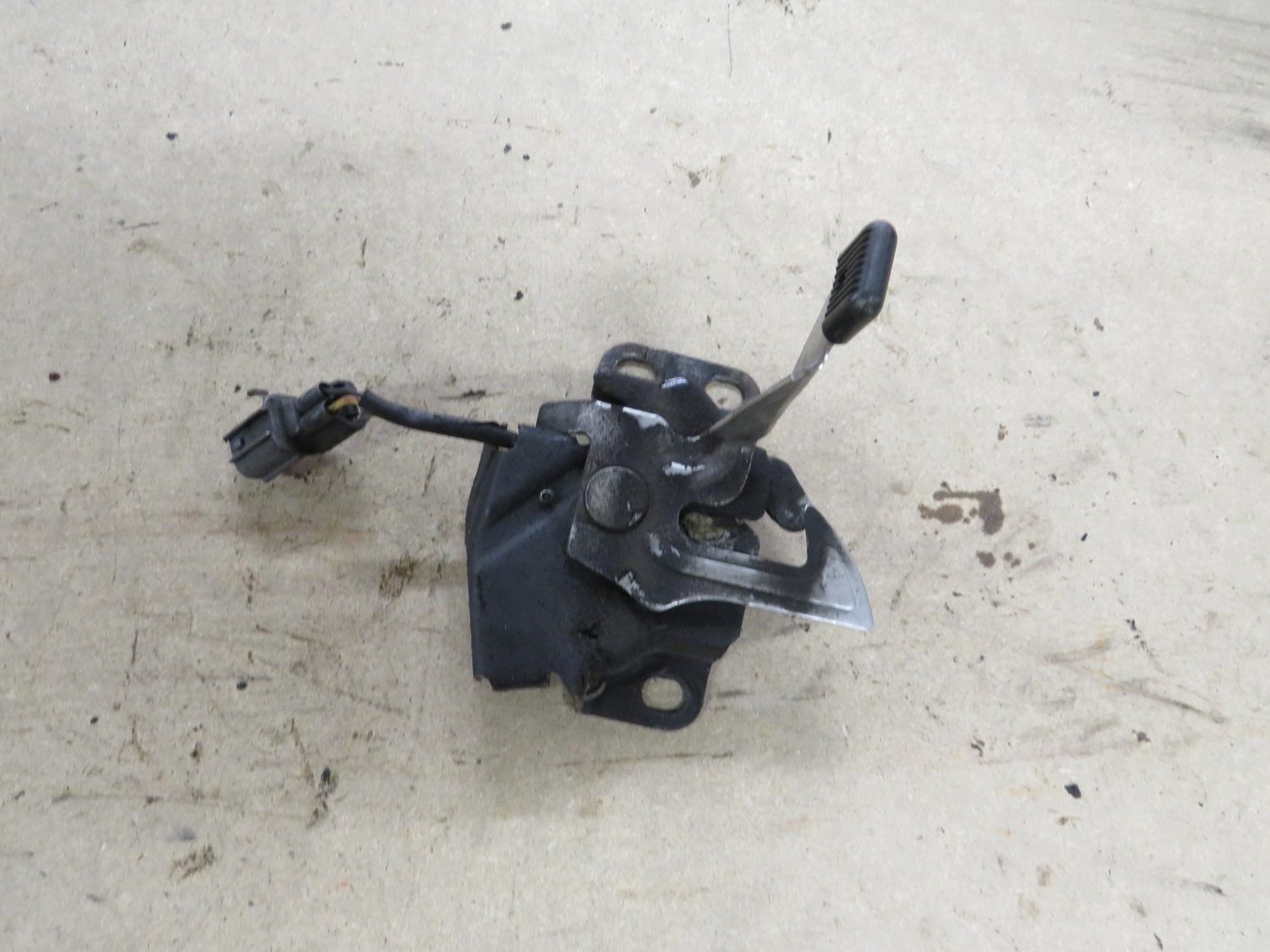 Honda Civic Type R  Bonnet Catch