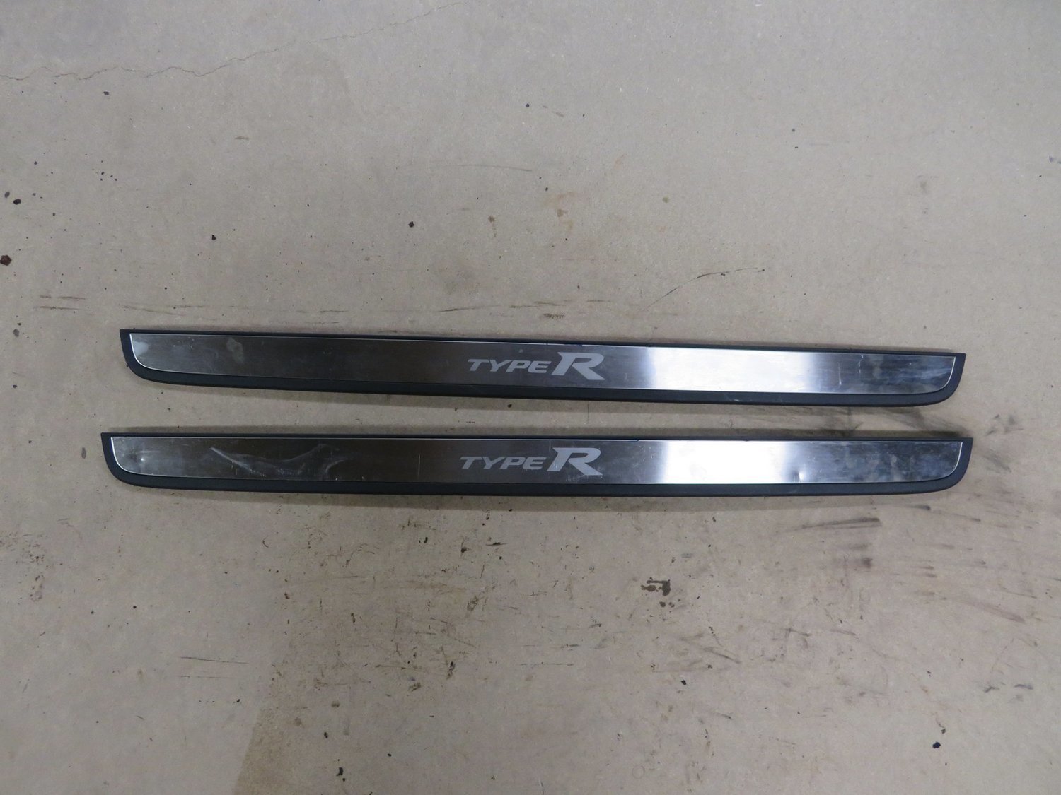 Honda Civic Type R  Nice sill Covers