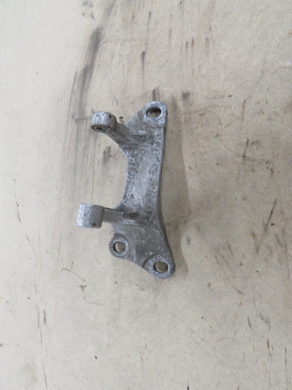 Honda Civic Type R   Gearbox Top bracket to Chassis Mount