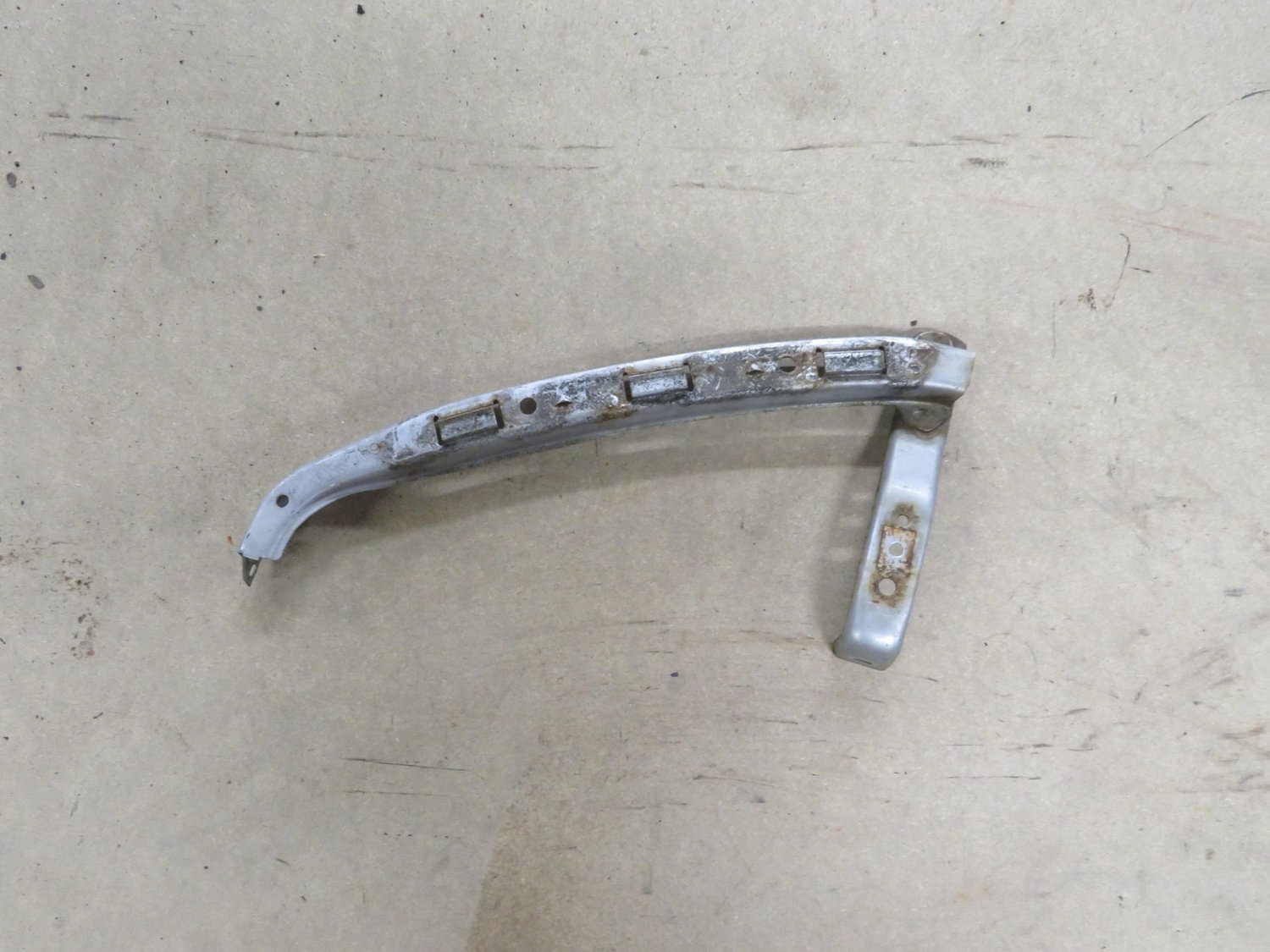 Honda Civic Type R   Passenger Left Silver headlight Brackets to Front Bumper