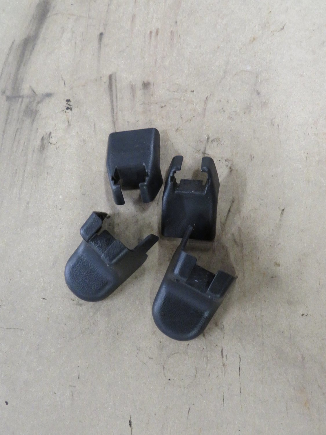 Honda Civic Type R   Seat bolt covers