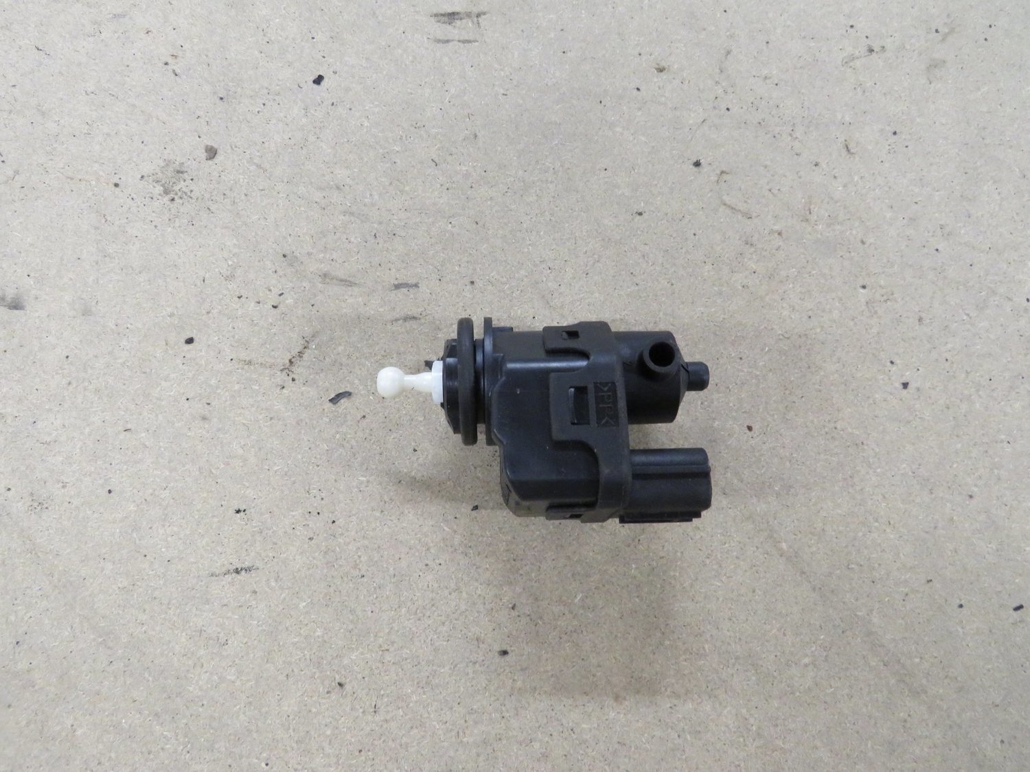 Honda Civic Type R EP3   Headlight height Adjuster Unit