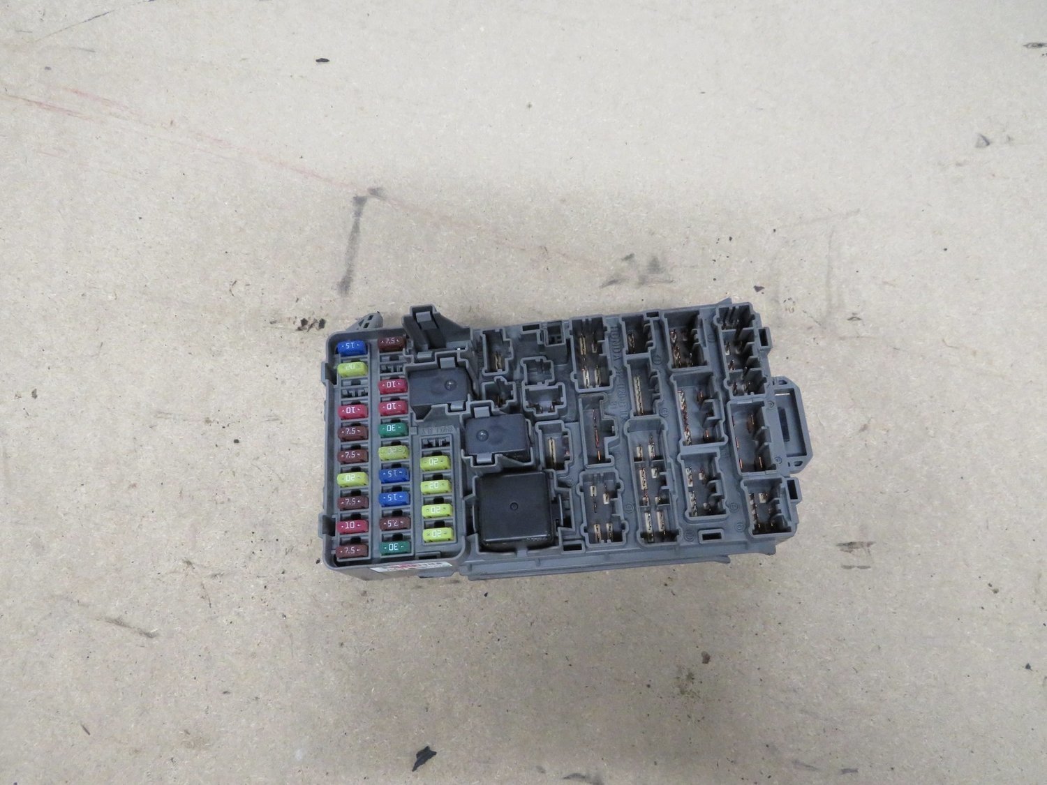 Honda EP3 Civic Type R Dash main Fuse box with all Fuses and Relays