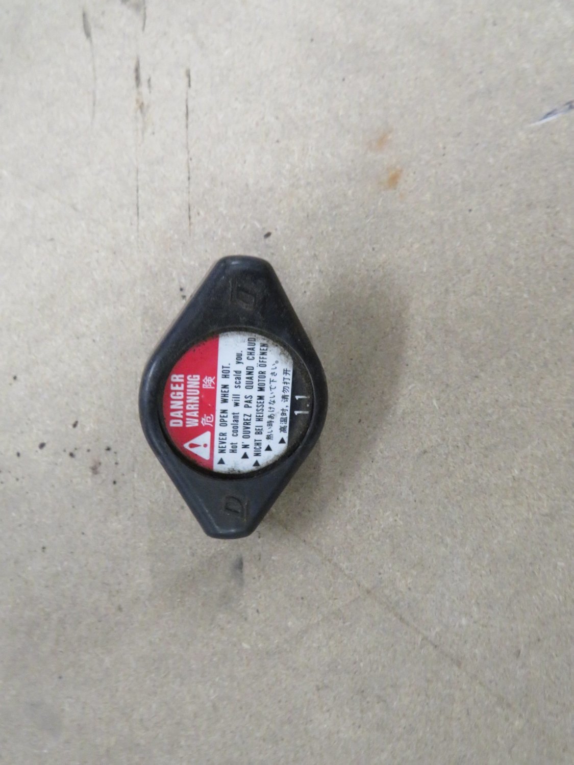 Honda EP3 Civic Type R   Radiator Rad Cap