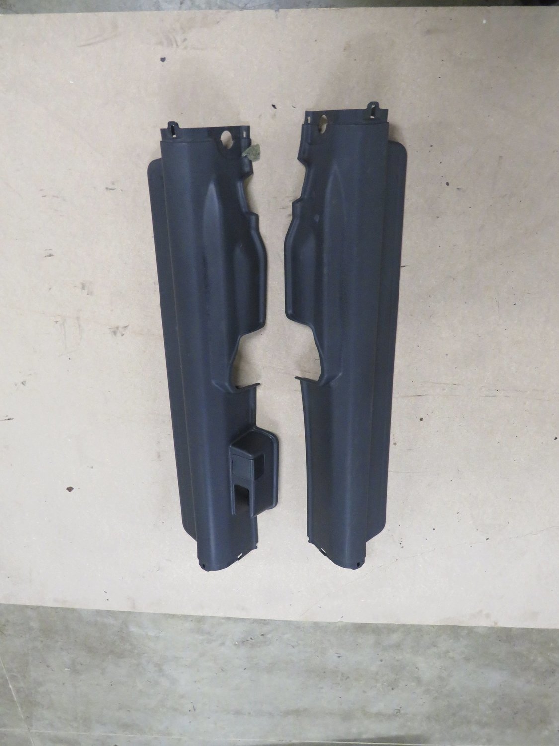 Honda EP3 Civic Type R    Door sill trims both Sides