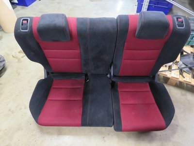 Honda Civic Type R FN2 Rear seats with Head Rests