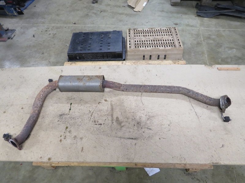 Civic Type R FN2    Exhaust B-Pipe Mid Pipe