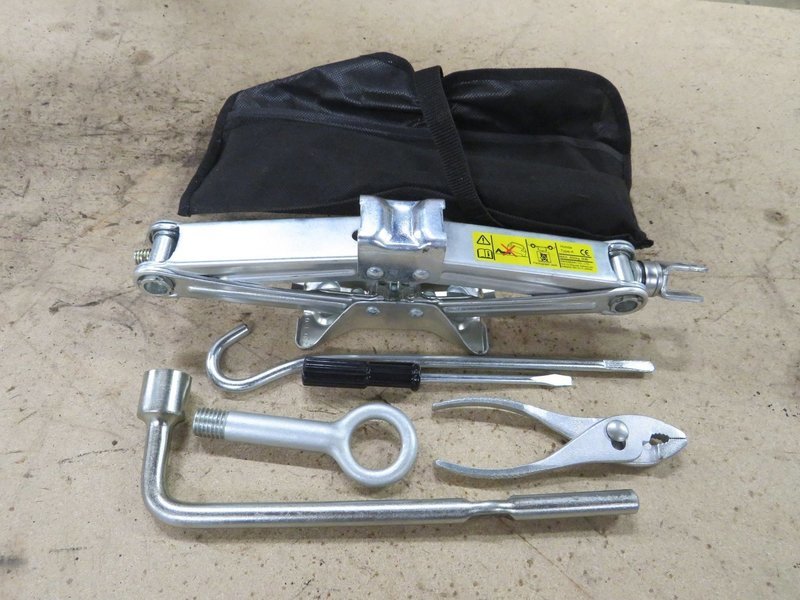 Civic Type R FN2    Space Saver spare wheel Jack Kit