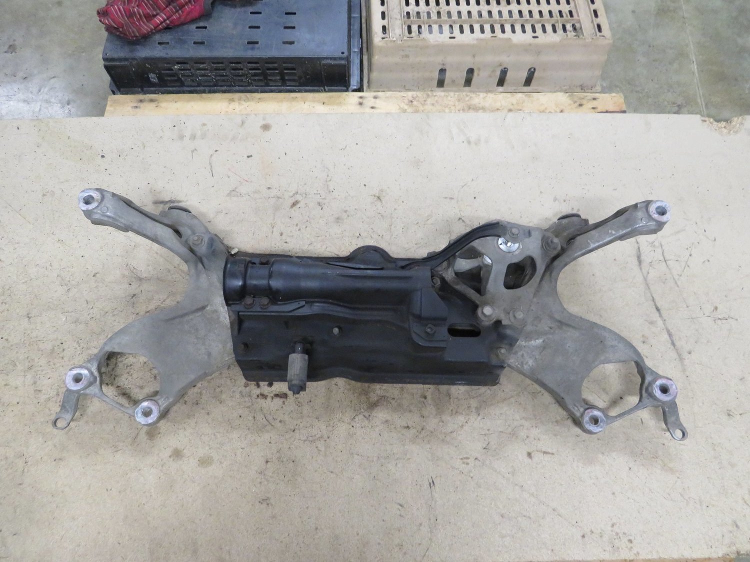 Civic Type R FN2   Steering rack Sub frame