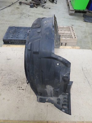 Civic Type R FN2    Drivers right wheel arch Splash Guard cover
