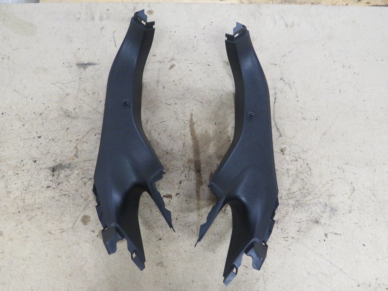 Civic Type R FN2    A Pair of Interior Trim