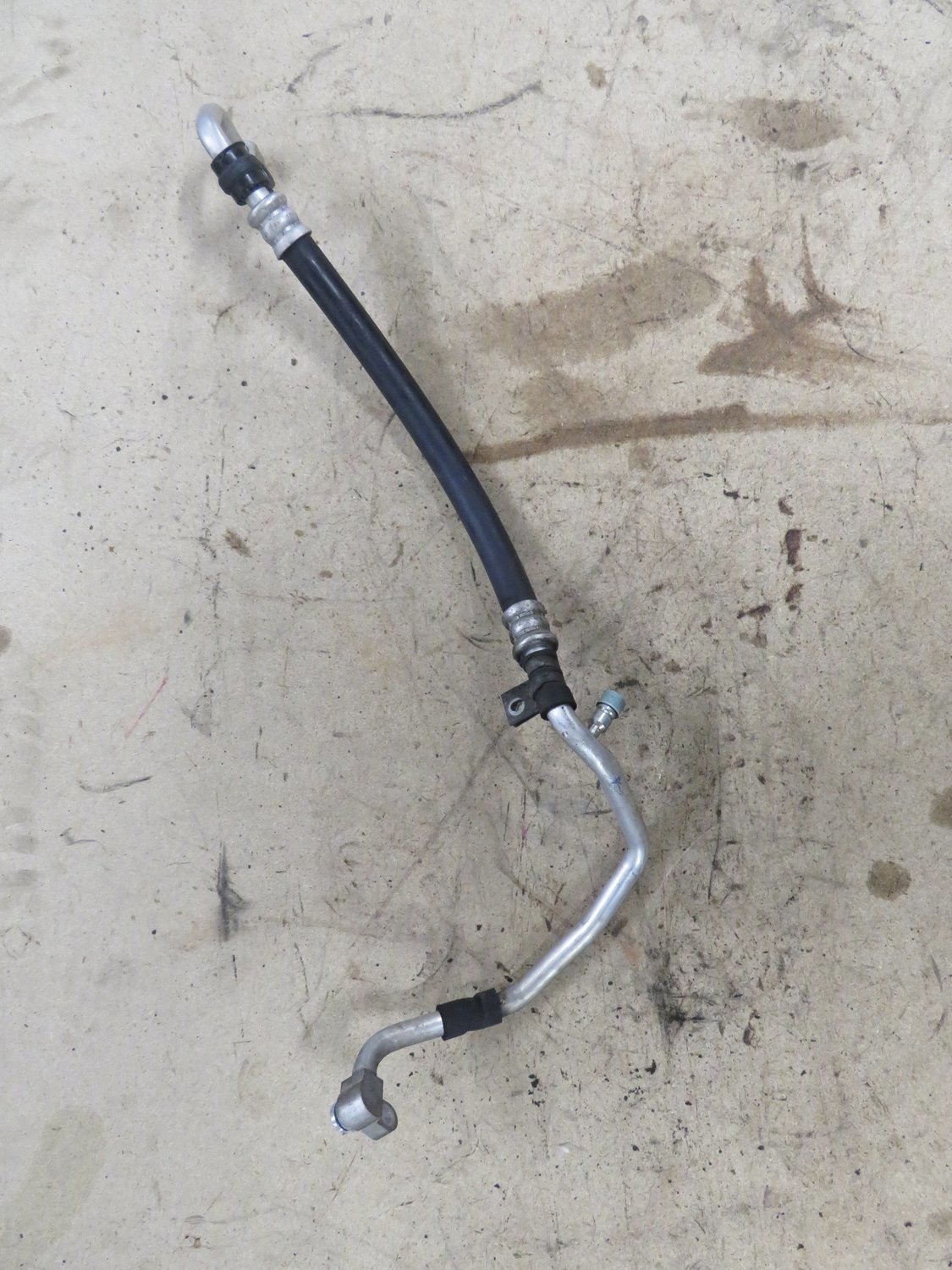 Honda Civic Type R FN2   Air con A/C Pipe