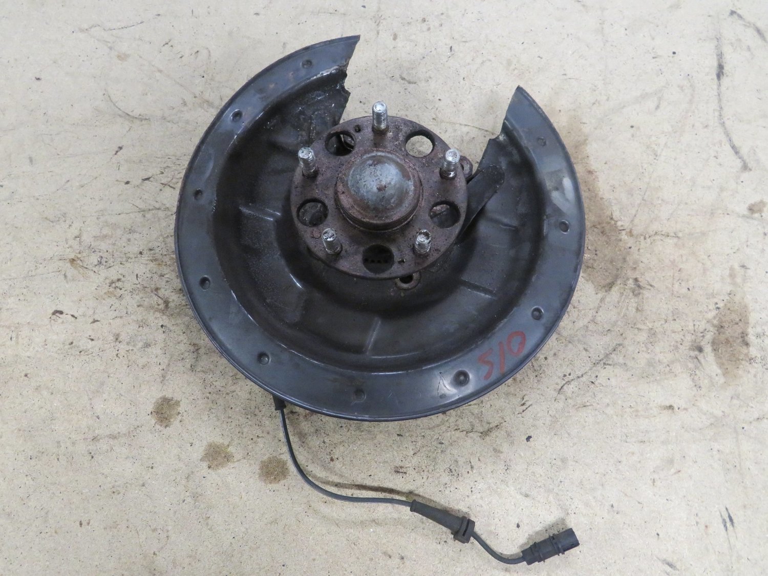 Honda Civic Type R FN2   Drivers Right Full rear Hub with ABS Sensor