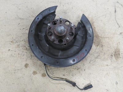 Honda Civic Type R FN2   Drivers Right Full rear Hub with ABS Sensor