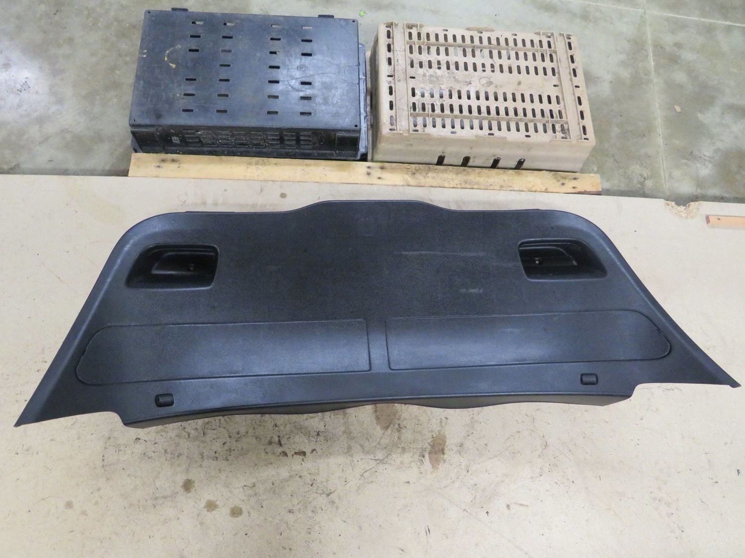 Honda Civic Type R FN2    Rear boot Trunk Tail Gate interior Trim