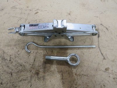 Honda Civic Type R FN2    Jack Kit no Bag Spare Wheel space Saver
