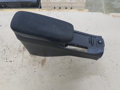 Honda Civic Type R FN2   Main interior arm rest