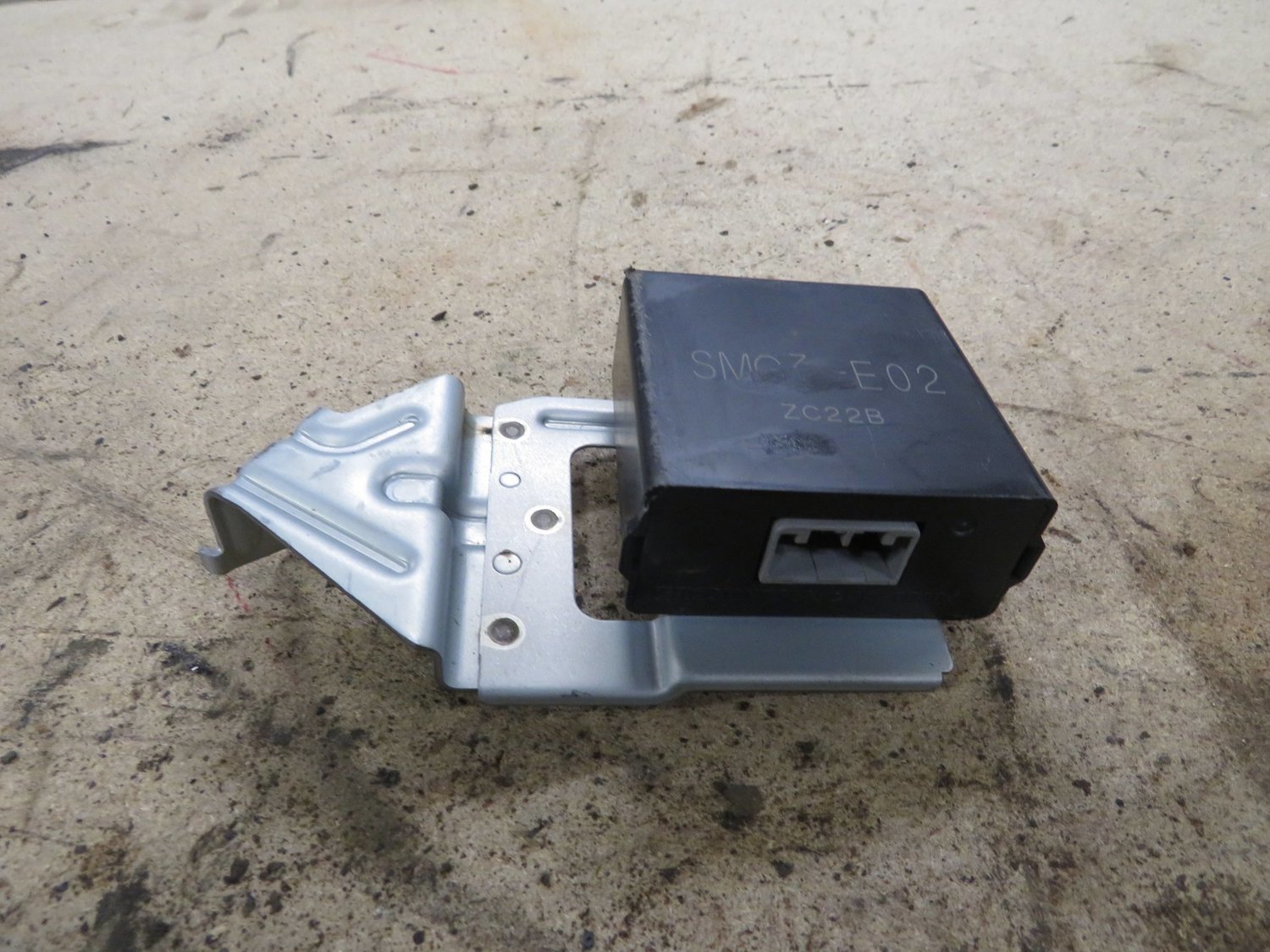 Honda Civic Type R FN2    Electrical Relay control box