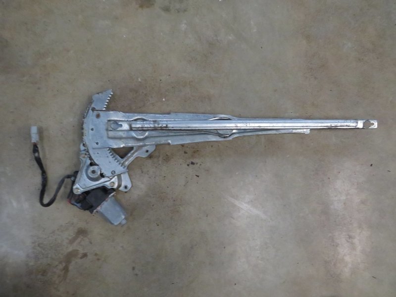 Honda Civic Type R EK9 2000   Drivers right Window Motor