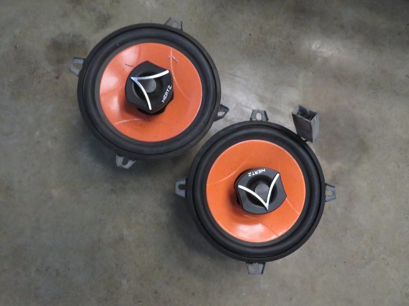 Honda Civic Type R EK9 2000   Pair of door Speakers