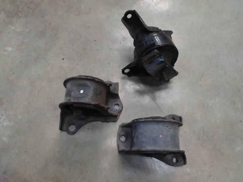 Honda Civic Type R EK9 2000  Set of 3 Engine Mounts