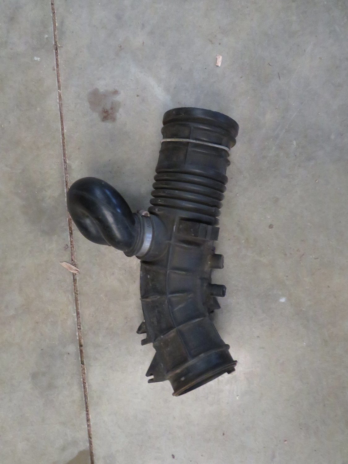 Honda Civic Type R EK9 2000  Throttle body Air box feed pipe