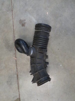 Honda Civic Type R EK9 2000  Throttle body Air box feed pipe