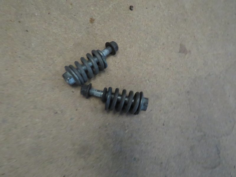 Honda DC2 Integra Type R UKDM   Exhaust Header to Cat Bolts