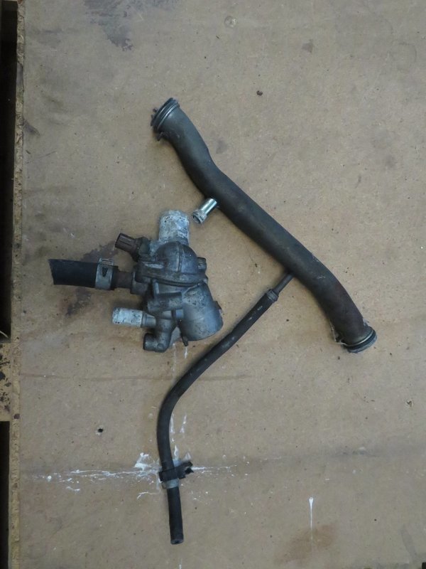 Honda DC2 Integra Type R UKDM   Engine water Pipe and Thermostat