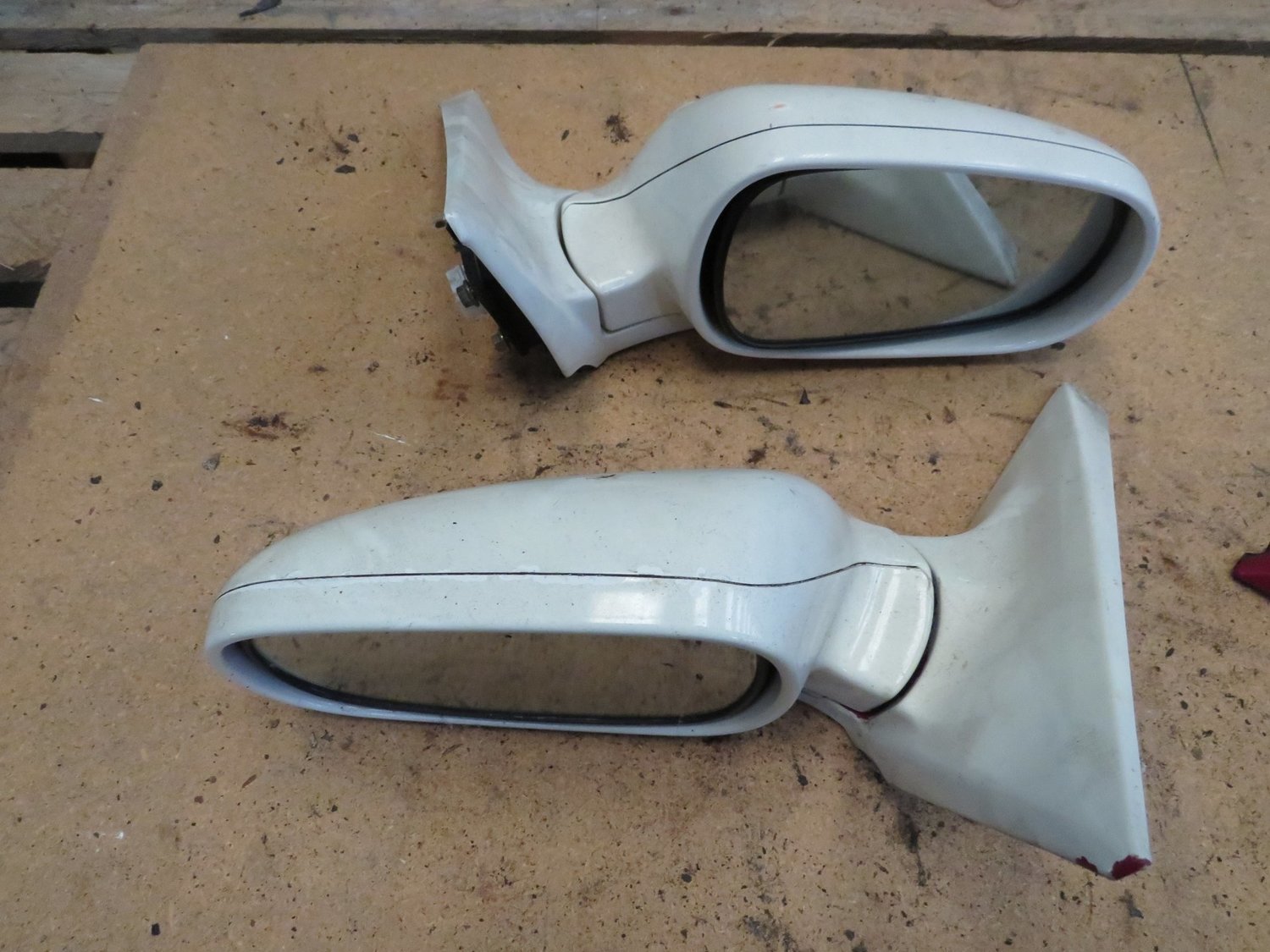 Honda DC2 Integra Type R UKDM   A pair of Mirrors with Glass Left and Right