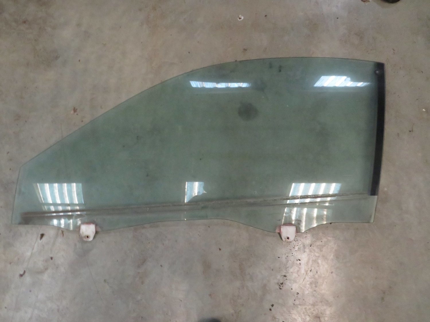 Honda DC2 Integra Type R UKDM    Passenger left Window door Glass