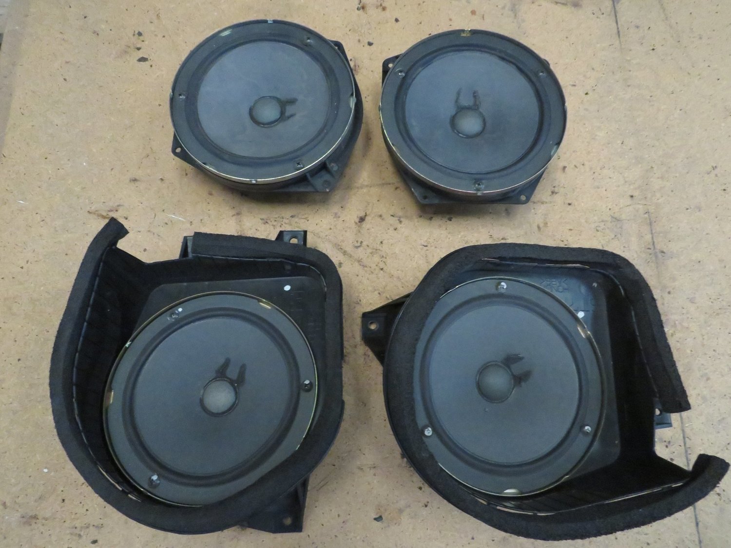 Honda DC2 Integra Type R UKDM    Set of Speakers