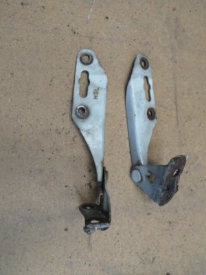 Honda DC2 Integra Type R UKDM    Bonnet Hinges