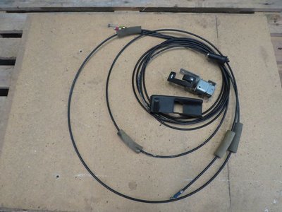 Honda DC2 Integra Type R UKDM   Boot and Petrol Fuel release Cables and Mechanism RHD