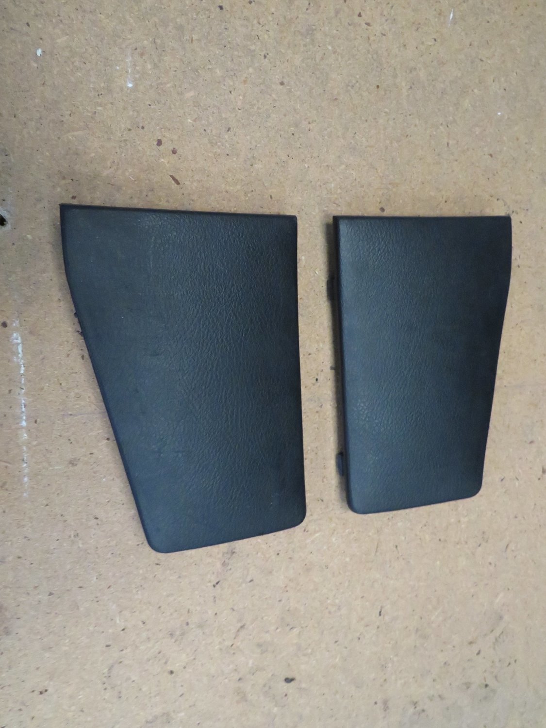 Honda DC2 Integra Type R UKDM  Rear Panel rear Light bulb holder cover Trims