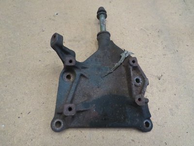 Honda DC2 Integra Type R UKDM    Front Engine mount Bracket