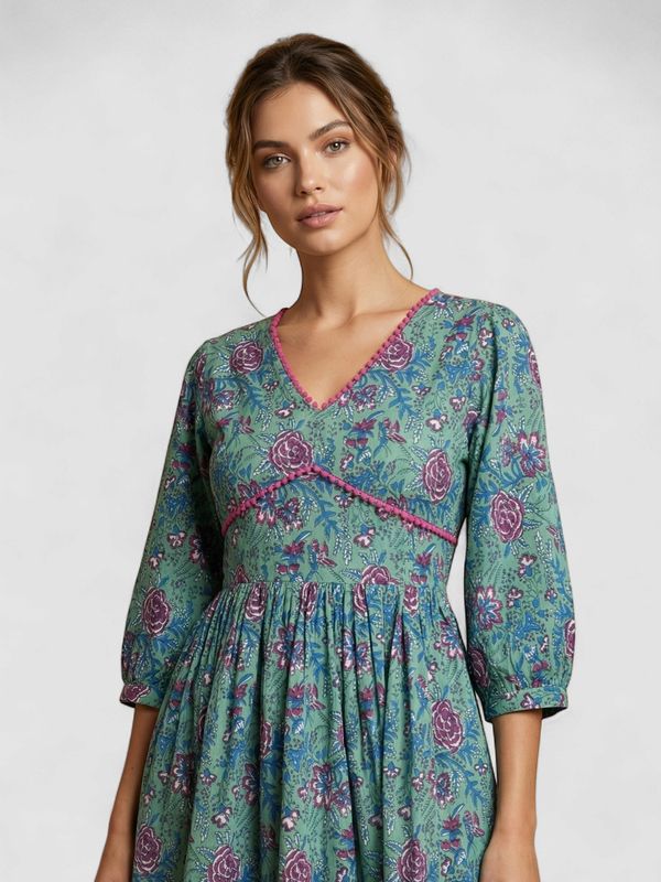 PRINTED FLORAL TUNIC