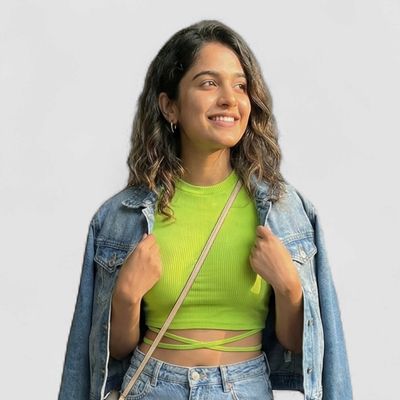 GREEN MOCK NECK RIBBED TOP