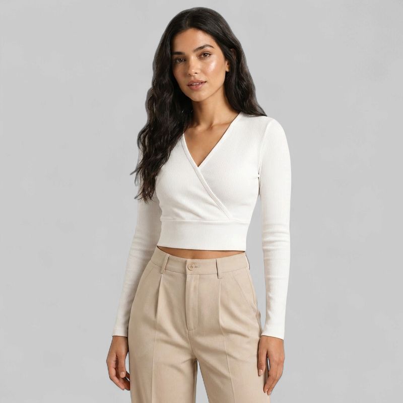 Ribbed V-Neck Fitted Crop Top