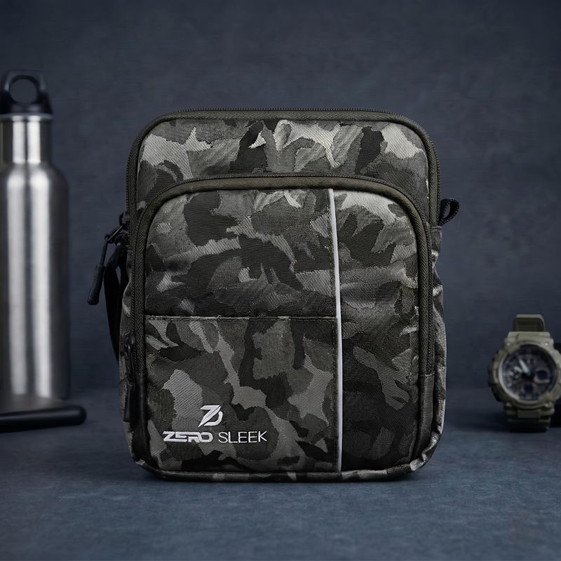 BLACK SLING BAG
