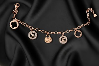 LUNA COIN CHAIN BRACELET