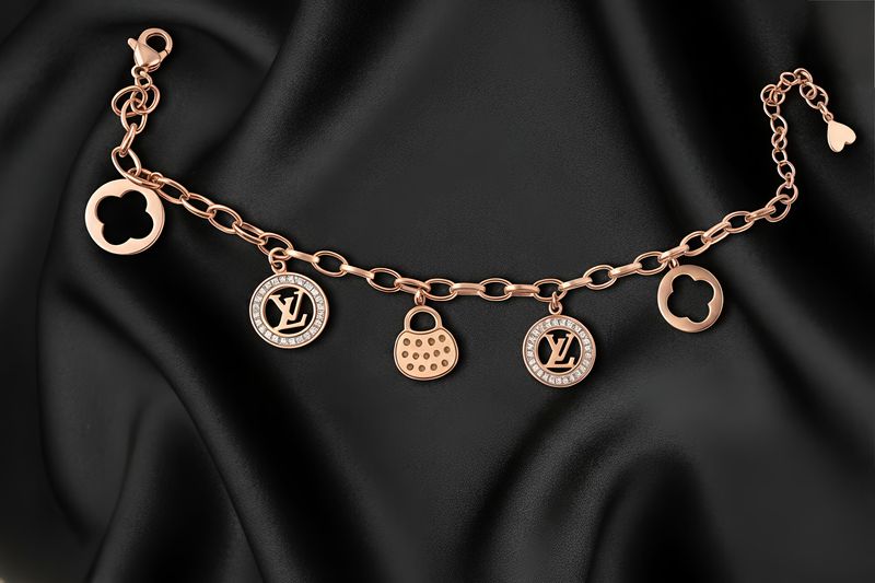 LUNA COIN CHAIN BRACELET