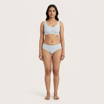 Ultra-Comfy Seamless Panties – White/ Black - (Size 2XL)