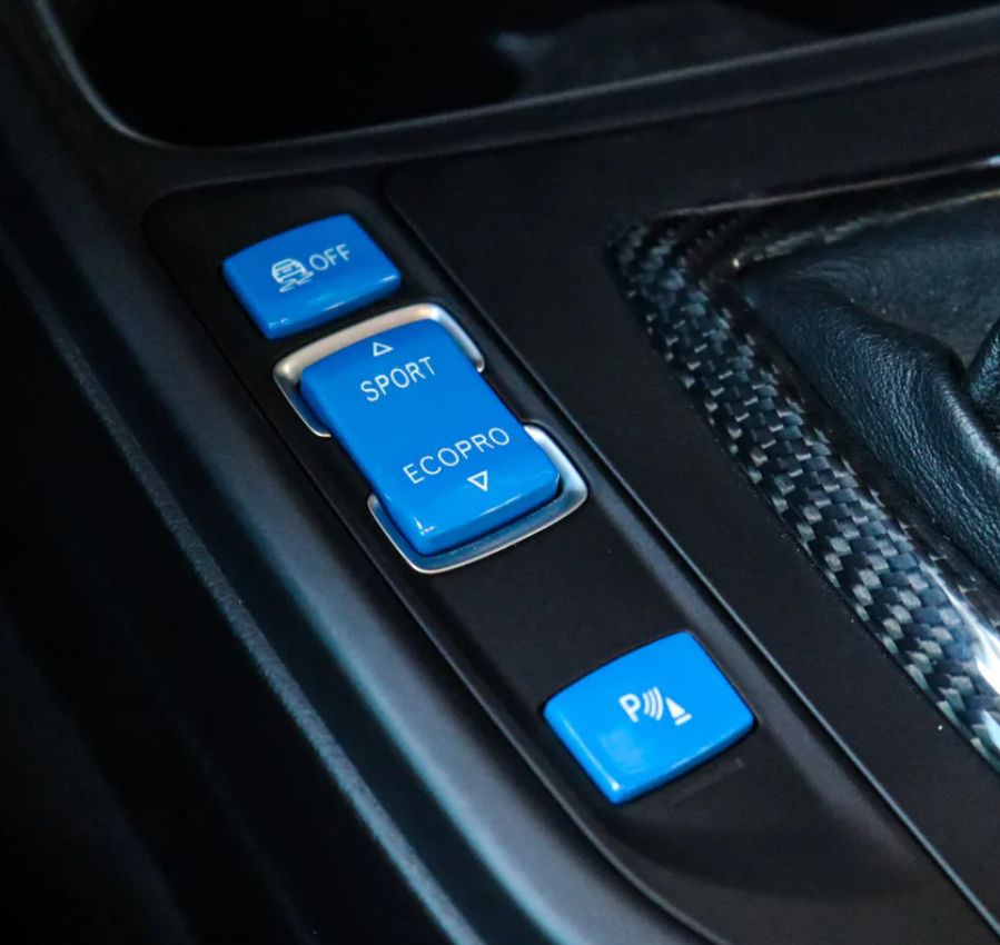 BMW central console buttons