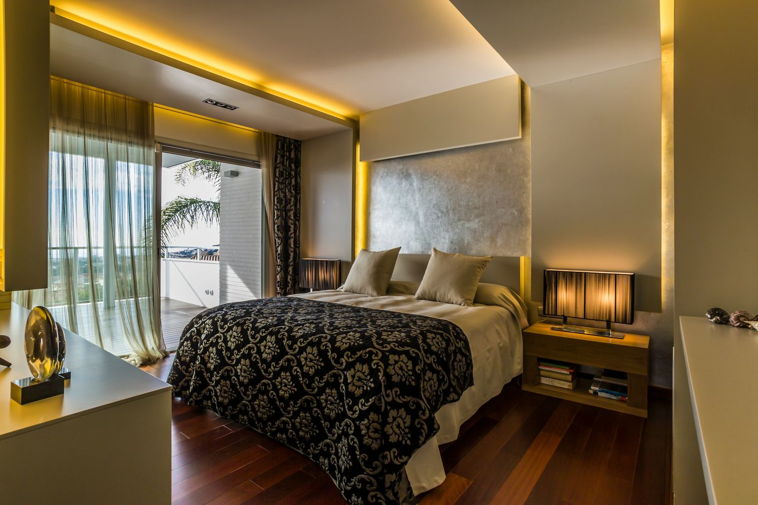 King Bed
