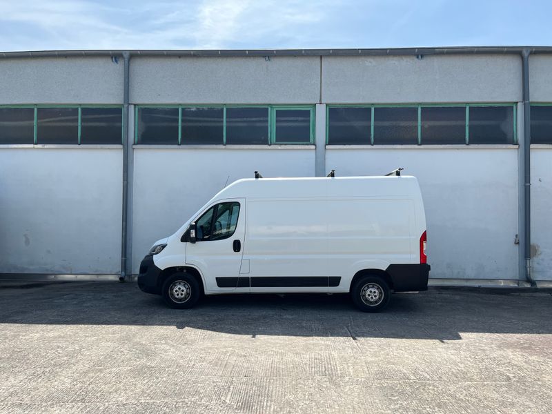 Peugeot Boxer Kasten Hochraum 330 L2H2 Premium